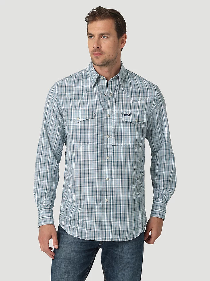 WRANGLER PERFORMANCE SNAP LONG SLEEVE PLAID SHIRT IN TEAL PLAID