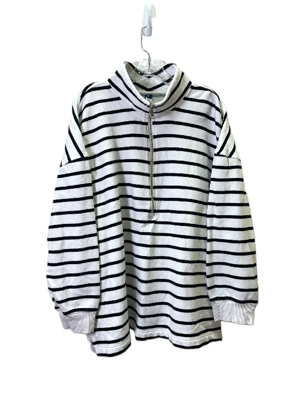 Athletic Top Long Sleeve Collar By Old Navy In Black & White, Size: 1x