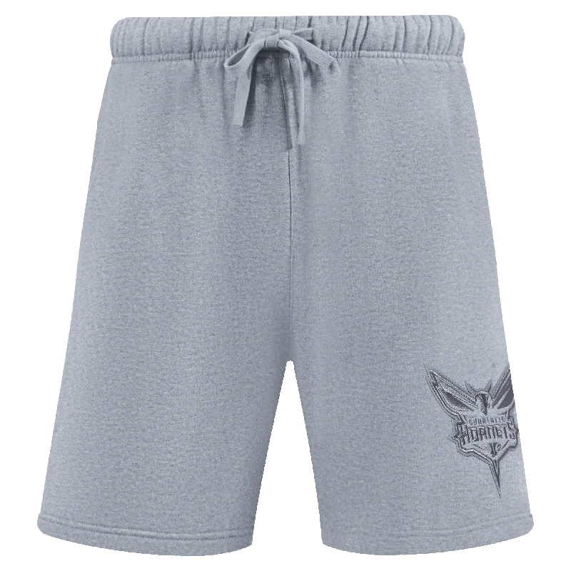 NBA CHARLOTTE HORNETS NEUTRAL MEN'S SHORT (DARK HEATHER GRAY)