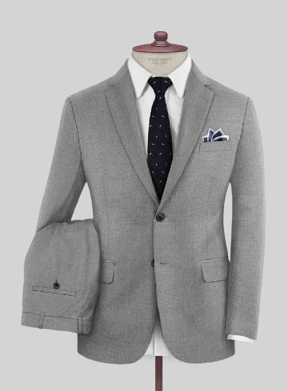 Scabal Cosmopolitan Light Gray Wool Suit