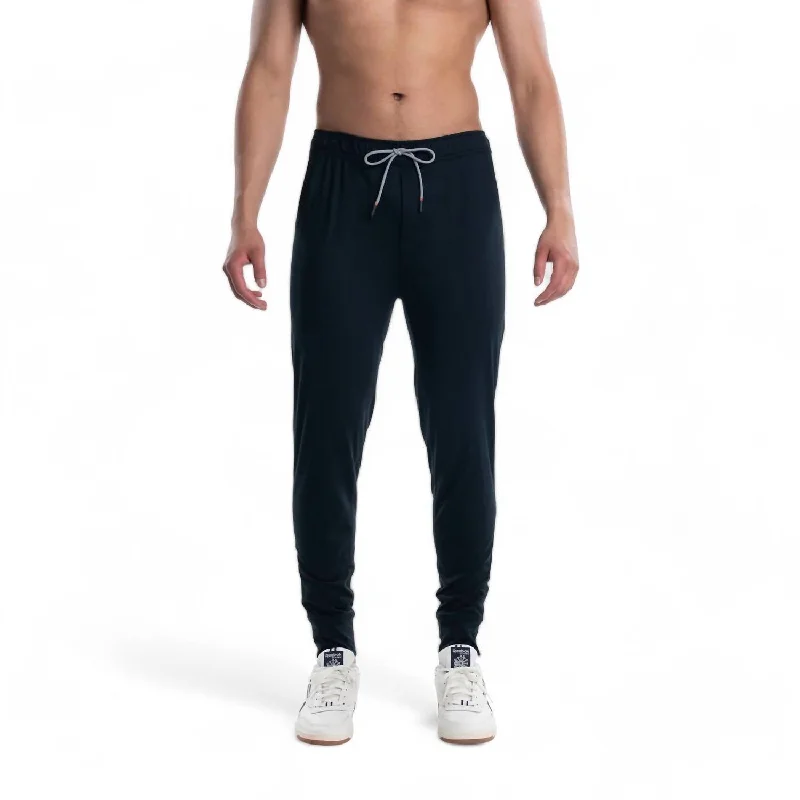 Peakdaze Jogger In Black