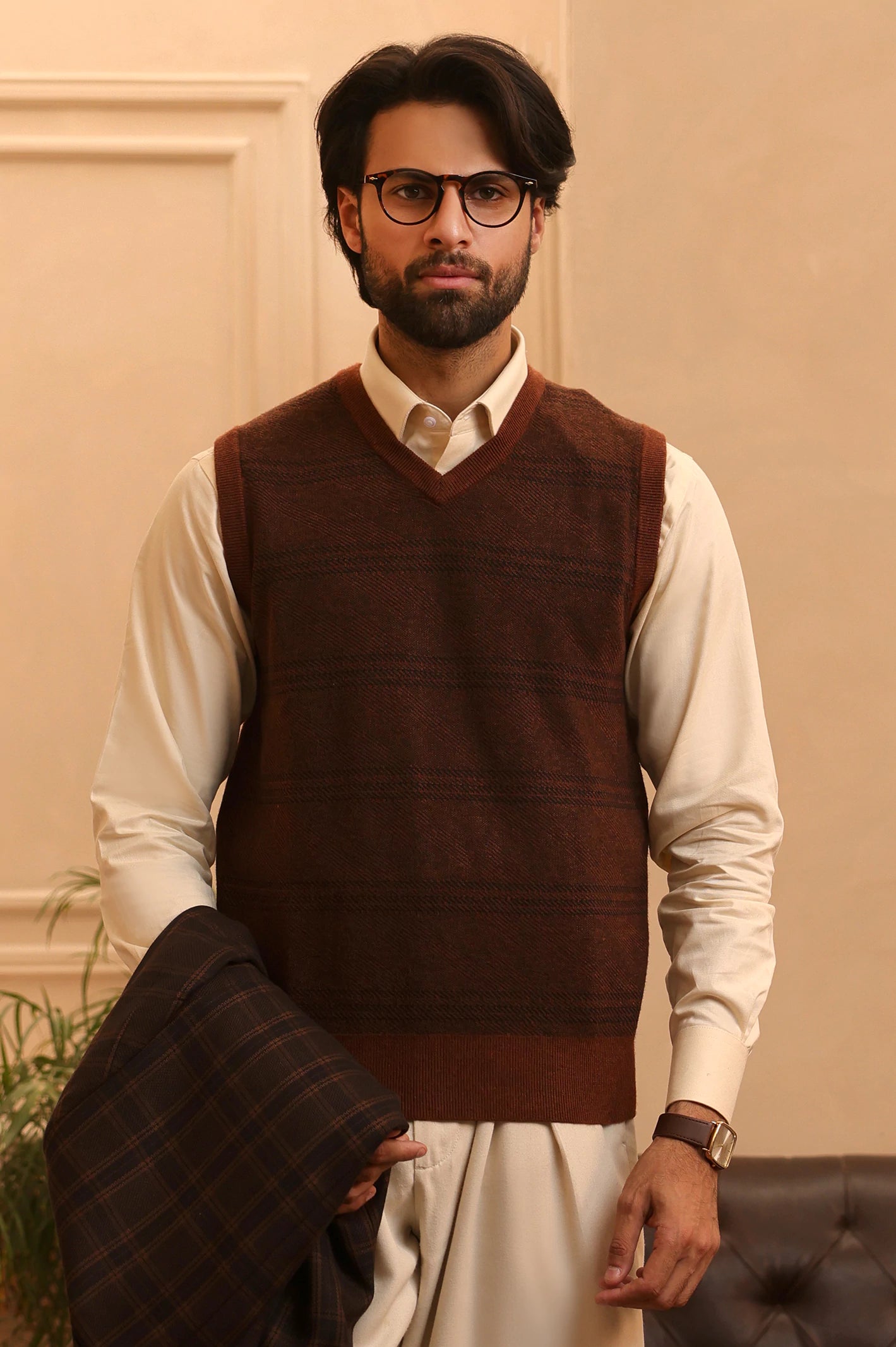 Men V-neck Dark Brown Sleeveless Sweater